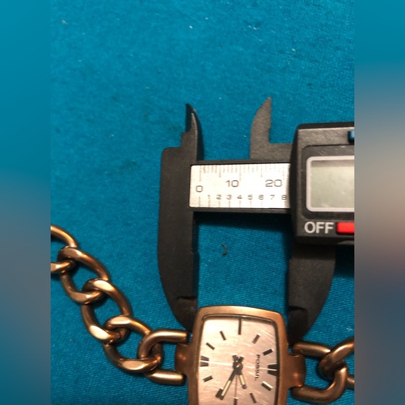 Ladies Fossil Analog Watch With Brown polished Chain Link Band ES - Picture 12 of 15